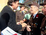 Verdiente Mitglieder der Freiwilligen Feuerwehr Leibnitz wurden von Landeshauptmann Mag. Franz Voves ausgezeichnet. Fotos: FF Leibnitz; Abdruck bei Quellenangabe honorarfrei.