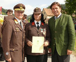 LBD Albert Kern, HBI Lucia Steinbauer und Landeshauptmann Mag. Franz Voves bei der Segnung des Rüsthauses der Freiwilligen Feuerwehr St. Kathrein am Offenegg.