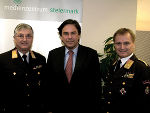 v.l.n.r.: Stellvertreter Gustav Scherz, Landeshauptmann Franz Voves und Landesfeuerwehrkommandant Albert Kern bei der Präsentation des Einsatzjahres 2008 im Medienzentrum Steiermark