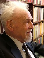 Em. o. Univ.-Prof. Dr. Dr. h. c. Hermann Wiesflecker(1913 - 2009) – ein international anerkannter Geschichtswissenschafter.