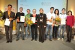 Jugendlandesrätin Elisabeth Grossmann (Mitte) mit den Preisträgern © Foto: Arno Friebes; bei Quellenangabe honorarfrei