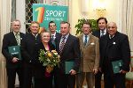 Maximilian Pichler, Wolfgang Malik, Wolfgang Bombardella, Erich Pöltl (Ehrenringträger) mit Gattin, Manfred Herfert, LH Franz Voves und Reza Zadehmohammad bei der Ehrung verdienter Sportfunktionäre (v.l.)