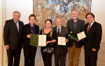 LH-Stv. Hermann Schützenhöfer, Burgi Gerhold, Doris Huber, Wilfried Stummer, Wolf Steinhuber und LH Franz Voves bei der Verleihung der Menschenrechtspreise © Foto: Landespressedienst/Schüttbacher; bei Quellenangabe honorarfrei