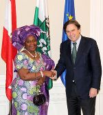 Landeshauptmann Franz Voves begrüßte die nigerianische Botschafterin Maria Oyeyinka Laose in der Grazer Burg. © Foto: Landespressedienst/Schüttbacher; bei Quellenangabe honorarfrei