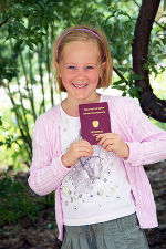 Kinder benötigen ab 15. Juni 2012 einen eigenen Reisepass.