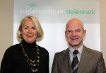 Landespressedienst-Leiterin Inge Farcher mit Medienexperte Peter Plaikner im Medienzentrum Steiermark, v.l.