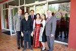 Peter Pilz, Christian Simbürger, LH Franz Voves, Monika Benigni, Elisabeth Puntigam und Direktor Eduard Fasching beim 10-Jahr-Jubiläum des Projekts „Hospiz macht Schule“ (v.l.).