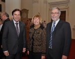 Landeshauptmann Franz Voves und Uni-Rektorin Christa Neuper gratulierten Alt-Rektor Helmut Konrad zum 65. Geburtstag. (v.l.) © Foto: Uni Graz; bei Quellenangabe honorarfrei