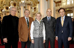 LH Franz Voves, Hospiz-Obmann Peter Pilz, LR Kristina Edlinger-Ploder und die beiden ehemaligen Hospiz-Obmänner Karl Harnoncourt und Helmut Strobl beim Festakt in Aula der Alten Uni (v.r.)