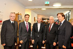 Generalvikar Heinrich Schnuderl, Bgm. Siegfried Nagl, Caritaspräsident Michael Landau, Caritasdirektor Franz Küberl und LH Franz Voves beim runden Jubiläum. (v.l.)