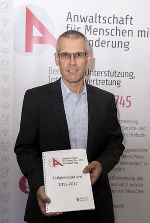 Der Anwalt für Menschen mit Behinderung Siegfried Suppan präsentierte seinen Tätigkeitsbericht © steiermark.at/Leiß; bei Quellenangabe honorarfrei