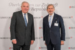 Zum zweiten Konferenztag von "Österreich 22" konnte LH Hermann Schützenhöfer EU-Kommissar Johannes Hahn als Impulsreferent zum Thema "Österreich und die EU" begrüßen.